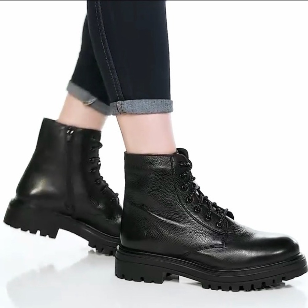 Skechers Women's Teen Rider Black Leather Boots Size 5